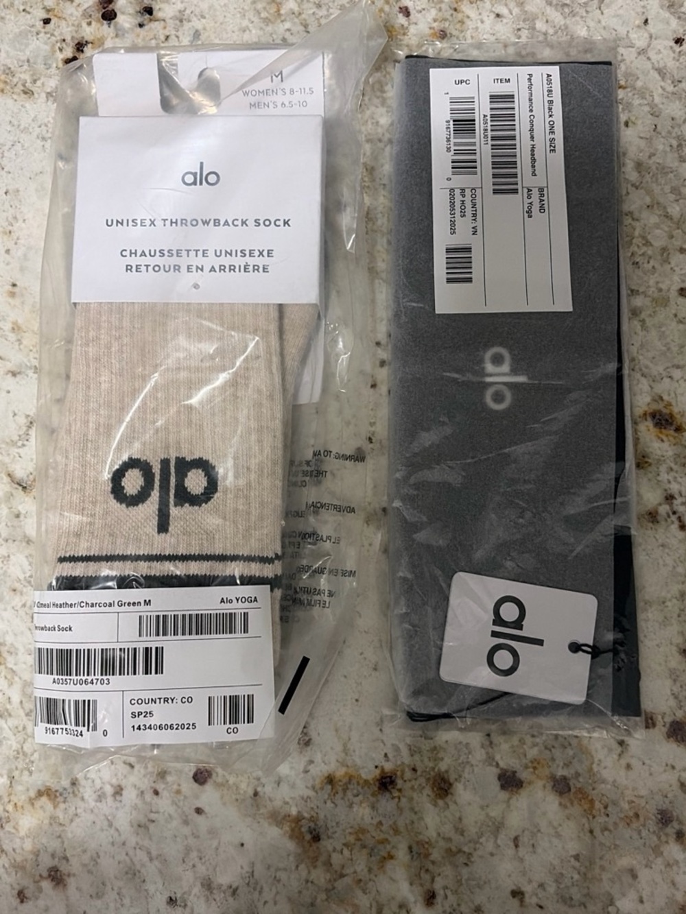 ALO Yoga Unisex Throwback Socks Beige and Alo Performance Conquer Headband